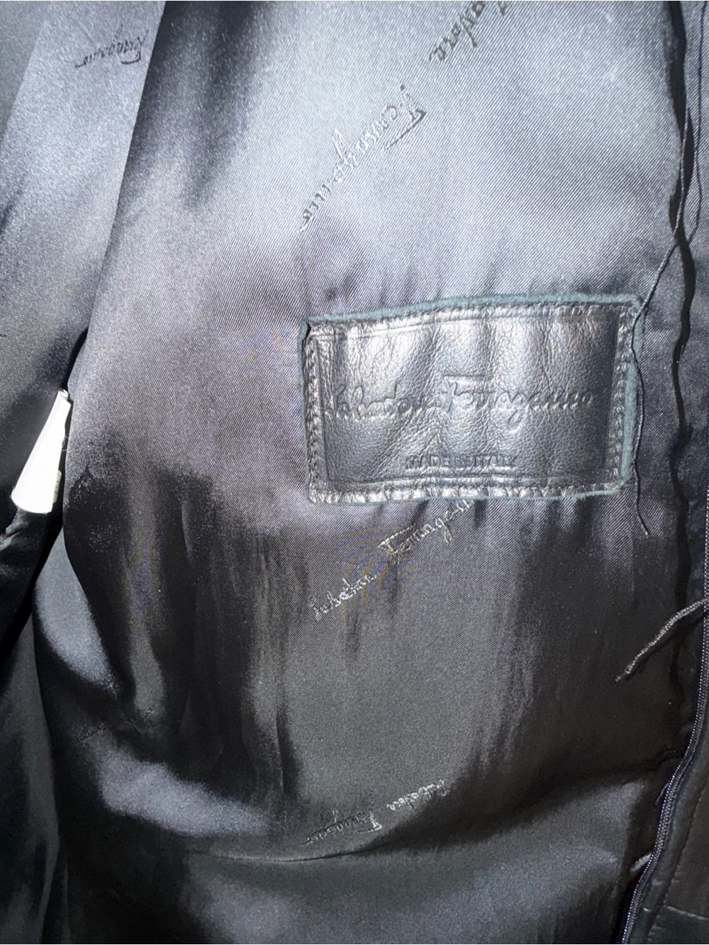 Salvatore Ferragamo Men's Black Leather Trench Coat - Picture 3 of 3